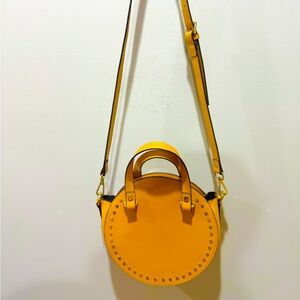 Topshop mustard yellow purse gold accents Medium